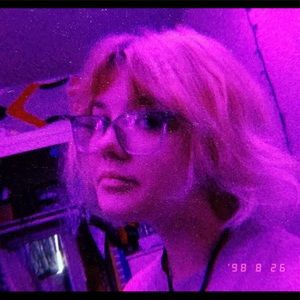 Meet your Posher, Kiana